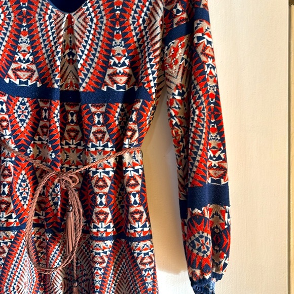 Western/Bohemian Aztec Print knee-length Signature by Robbie Bee dress - Picture 5 of 10